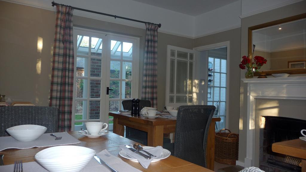 Lockgate Dairy Bed & Breakfast Chichester Luaran gambar